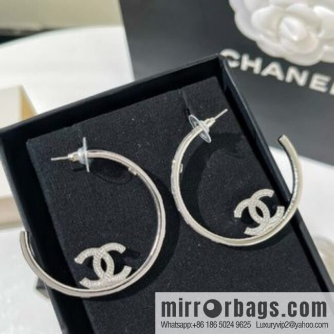 New ☑️ Chanel full diamond double c stud earrings