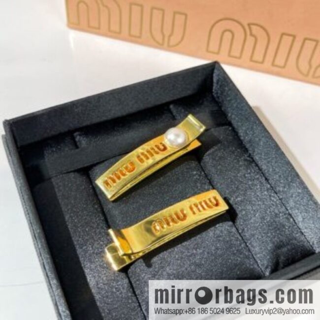 MIU MIU Miao Miao Pearl Duck Beak Clip Hairpin Hairpin