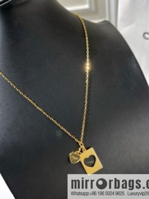 i1649390760_4971_1-800x800wczloqehok131272_20250716033345.jpg Celine cut-out peach heart necklace