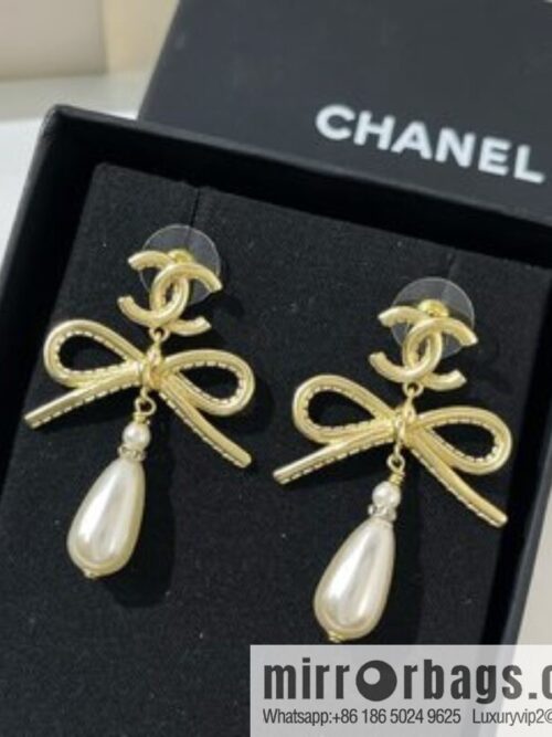 i1650288908_4695_1-800x800algx0tga0dr28057_20250716030614.jpg New ☑️ Chanel double c bow, pearl, stud earrings