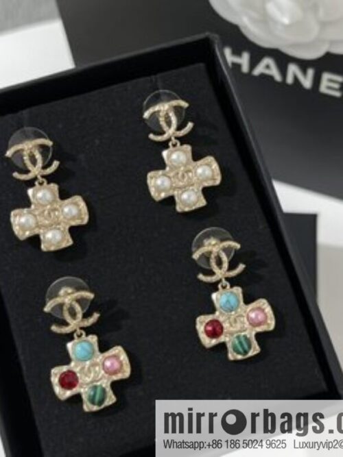 i1650463273_1497_1-800x800rl4o1s5oklr23726_20250716022845.jpg New ☑️ Chanel double c cross pearl stud earrings