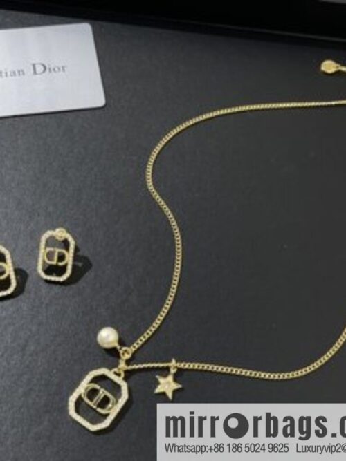 i1650468929_6663_1-800x800ugzjfcm4ld320301_20250716015743.jpg New ☑️ Dior CD pearl star necklace stud earrings