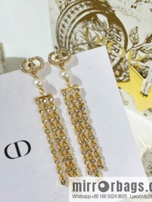 i1650727771_7956_1-800x800bbf13et413o31250_20250716033333.jpg New ☑️ Dior CD pearl tassel earrings