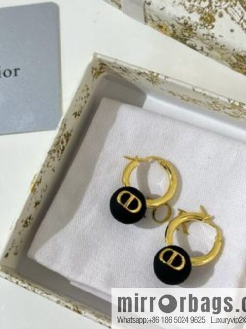 i1650728030_8897_2-800x800tudac11sicc31217_20250716033314.jpg New ☑️ Dior CD black pearl stud earrings