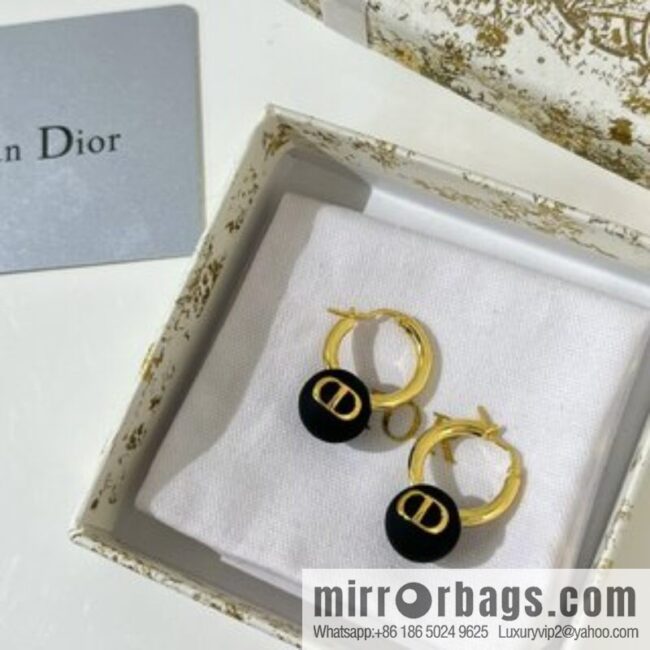 New ☑️ Dior CD black pearl stud earrings