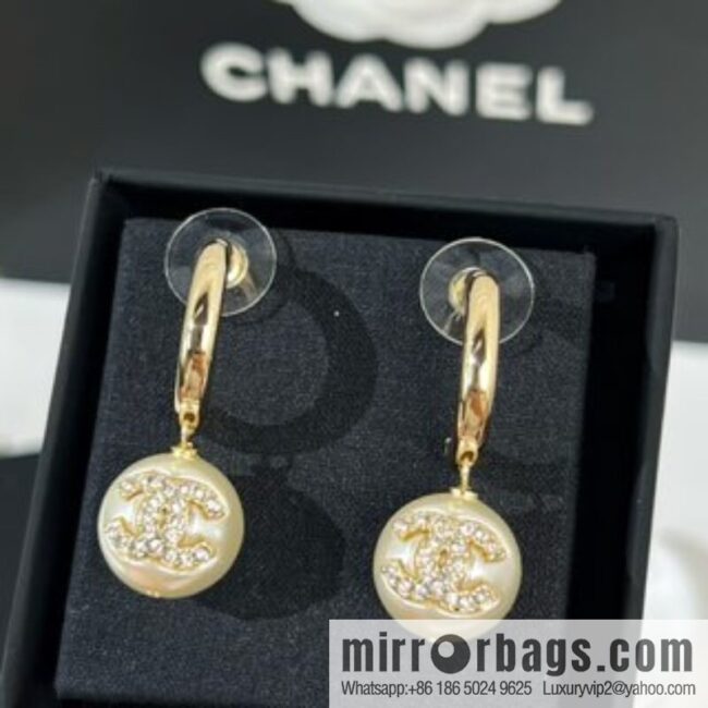 New ☑️ Chanel double c pearl stud earrings