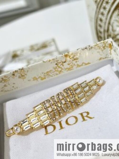i1651749132_780_1-800x8001fwr21oxdr127477_20250716030101.jpg New ☑️ Dior full diamond letter hairpin hairpin