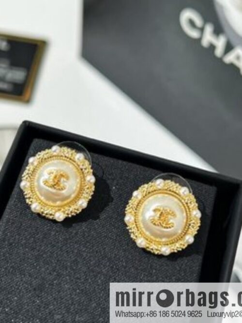 i1651756924_4248_2-800x800dl3akudc3tv27388_20250716030010.jpg New ☑️ Chanel round double c pearl stud earrings