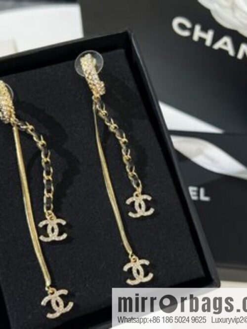 i1651844766_7822_1-800x8003k2geyyrjrn27317_20250716025928.jpg New ☑️ Chanel double c tassel black leather rope stud earrings