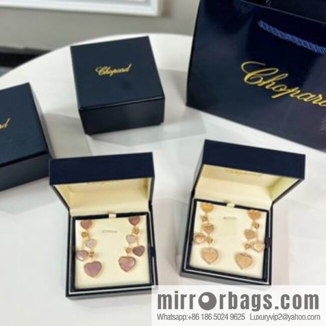 i1652022338_5175_0-800x800r0jfmr2m5hu24020_20250716023119.jpg Chopard Happy Diamonds Powder Bella Si Love Earrings