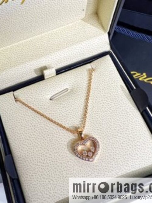i1652105467_1593_2-800x8003pt3mbyy5to23939_20250716023038.jpg Chopard HAPPY DIAMONDS ICONS love necklace