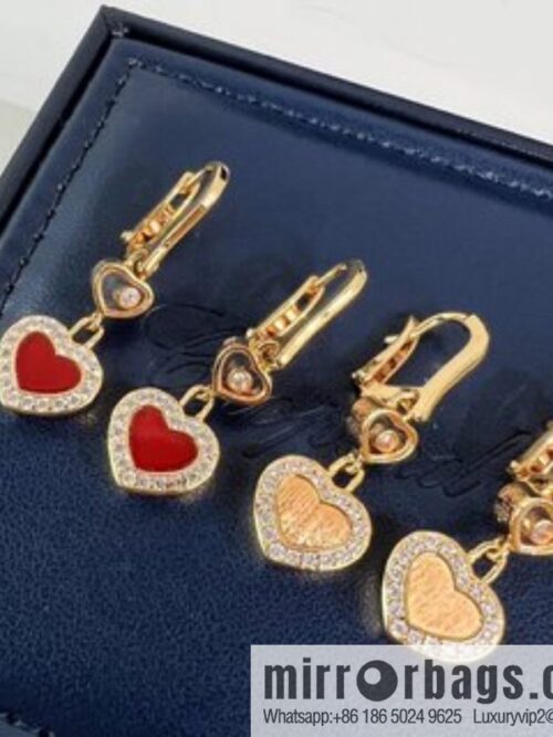 i1652105794_2137_3-800x800ypg0bnavrig23926_20250716023031.jpg Chopard HAPPY DIAMONDS ICONS love stud earrings