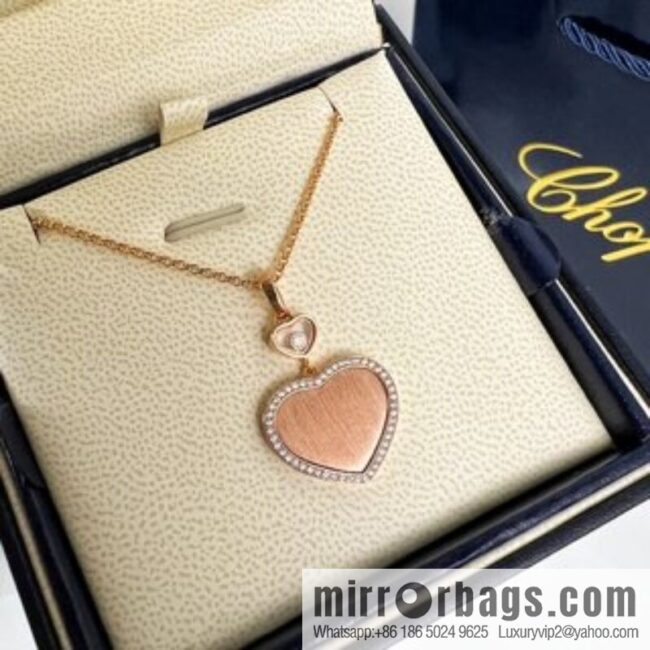 Chopard HAPPY HEARTS love necklace