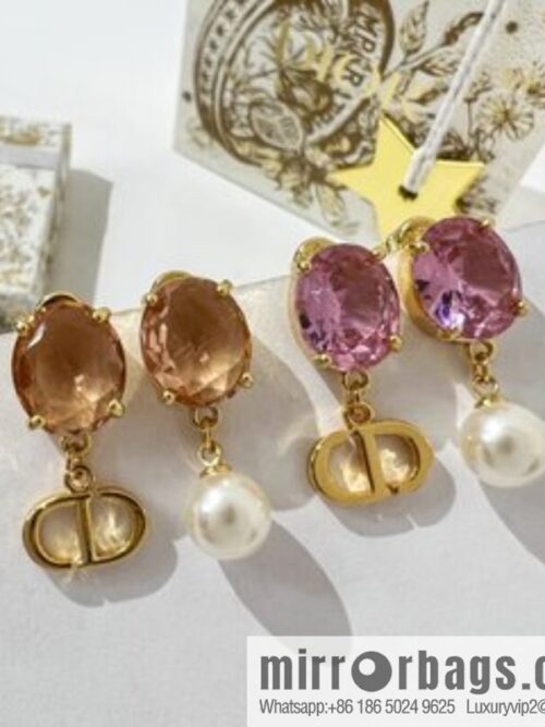 i1653028803_8252_1-800x800zgligebvnjd23184_20250716022404.jpg New ☑️ Dior CD pearl pink diamond stud earrings