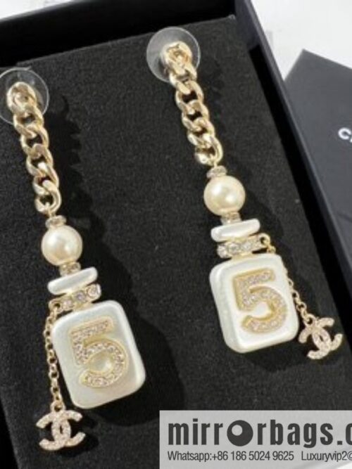 i1653058227_6540_3-800x800cvif2r3cfan23096_20250716022314.jpg New ☑️ Chanel double c perfume bottle stud earrings