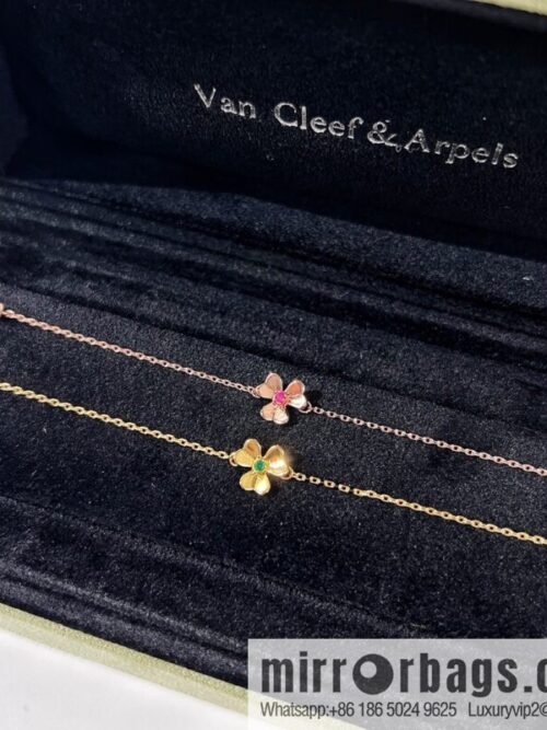 i1653487728_6231_7-800x80010wjhidutcr20246_20250716015715.jpg Van Cleef & Arpels Frivole Clover ☘️ bracelet