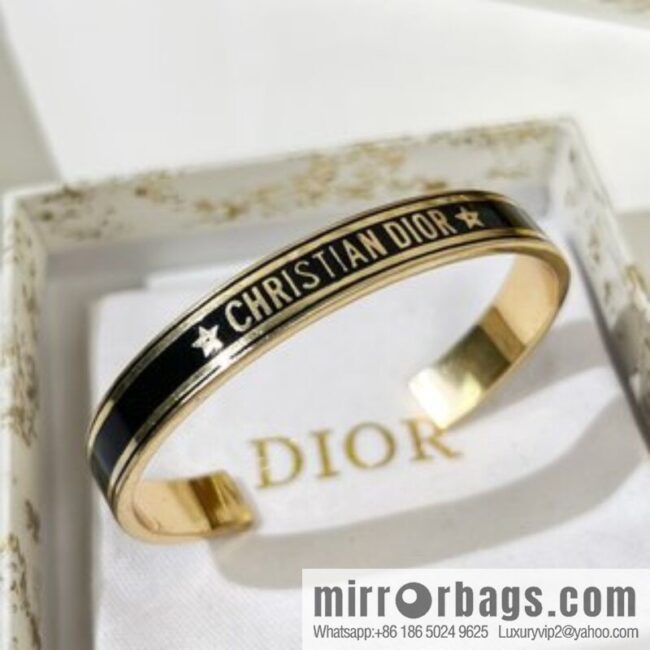 New ☑️ Dior Letter Opening Bracelet