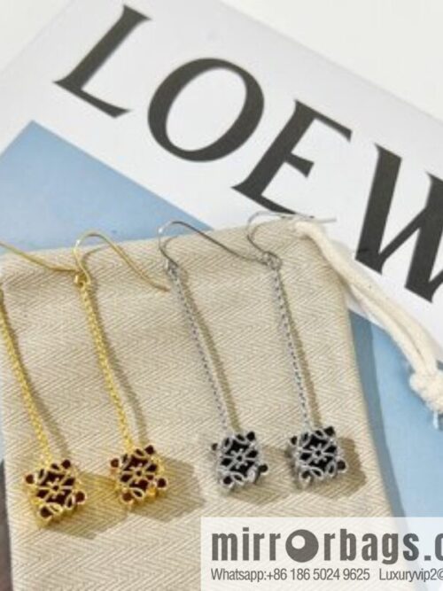 i1654004965_3224_2-800x800qtgdz4o5xpi20139_20250716015617.jpg LOEWE long mooncake stud earrings