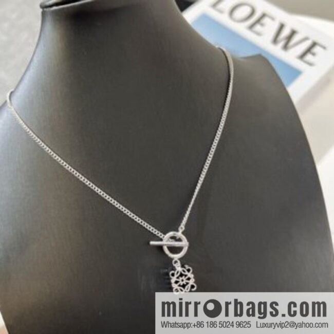 i1654005394_4687_7-800x800ktfida5uhzb20127_20250716015611.jpg LOEWE mooncake necklace