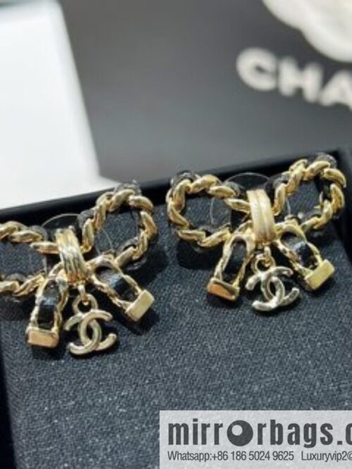 i1655044445_3383_2-800x800i5iphmh404c19768_20250716015248.jpg New ☑️ Chanel double c black leather rope bow stud earrings