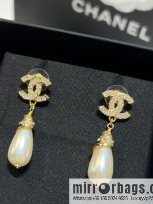 i1655044811_789_2-800x800t1copxa215419746_20250716015236.jpg New ☑️ Chanel double c full diamond pearl stud earrings
