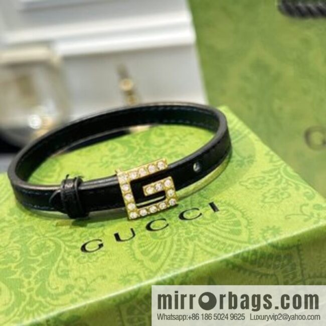 New Gucci Gucci letter leather bracelet