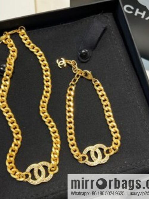 i1658239683_3103_1-800x800qw1qljdfi2h12539_20250716004709.jpg New ☑️ Chanel gold double c full diamond necklace bracelet
