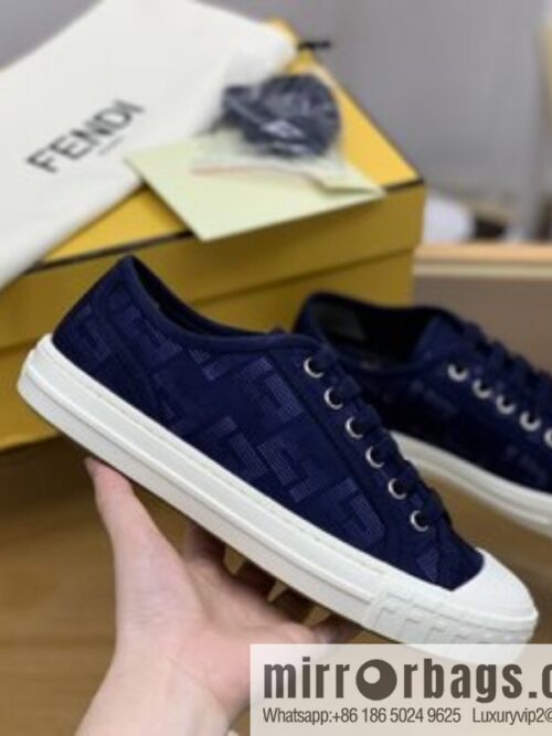 i1659021297_876_3-800x800kqmopdxaiut71984_20250719062318.jpg Fendi Fendi, White and Light Grey Jacquard FF Pattern His & Hers Canvas Shoes