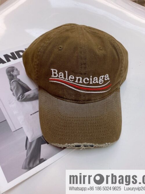 i1661494101_1350_2-800x800utjrzjtuwmh83545_20250701204338.jpg BALENCIAGA Balenciaga\'s new shampoo gray brim letter logo baseball cap