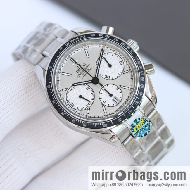 Omega Speedmaster Series 32.40.50.06 Multifunction Chronograph Watch