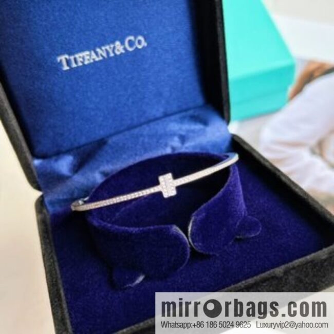 i1662528843_6437_2-800x800g32mvpzy3uj7468_20250716000222.jpg Tiffany & Co. Tiffany & Co. Classic T-Series Full Diamond Double T Bracelet
