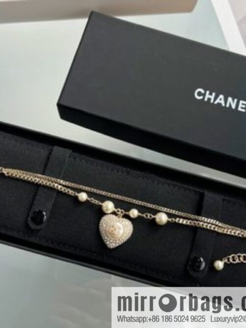 i1663144651_3978_1-800x800uw2zsyues5c4671_20250715233555.jpg New ☑️ Chanel full diamond peach heart double c bracelet