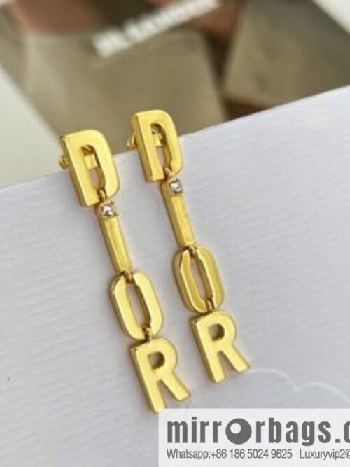i1664887478_9578_3-800x8001r2aao1wgeu3859_20250715232837.jpg New ☑️ Dior gold letter fringed earrings