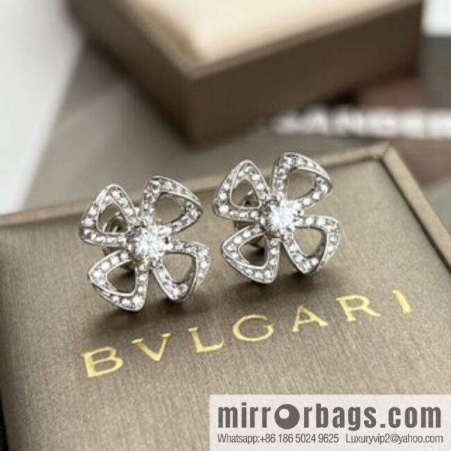 BVLGARI Bulgari series, four-leaf clover stud earrings
