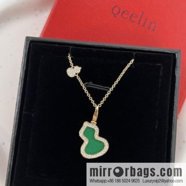 Qeelin, full diamond gourd necklace