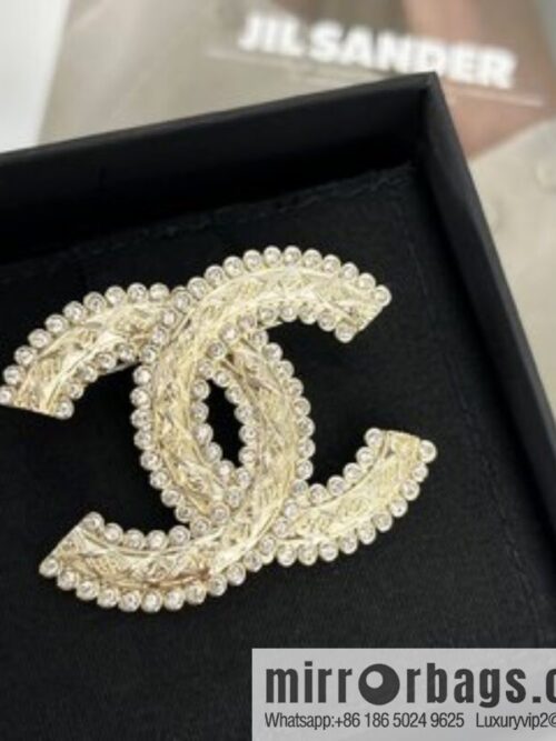 i1665990639_8198_2-800x800crykhw0p5nb278_20250715222658.jpg New ☑️ Chanel double c gold brooch