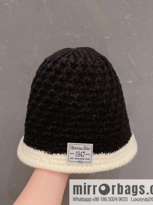 i1666022458_1388_0-800x8001staq2eck0r83932_20250701205449.jpg Dior 2022 autumn and winter new wool bucket hat