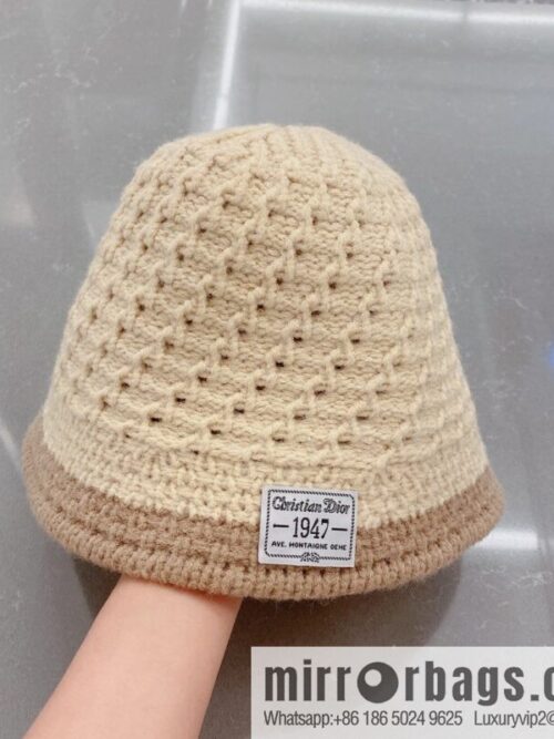 i1666022587_9674_0-800x8001kvlistn5qv83903_20250701205401.jpg Dior 2022 autumn and winter new wool bucket hat