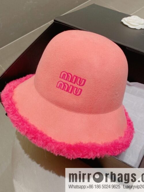 i1666113138_1179_1-800x8000jwcblcoyrx83749_20250701204954.jpg Miao Miao miumiu 2022 autumn and winter new wool top hat