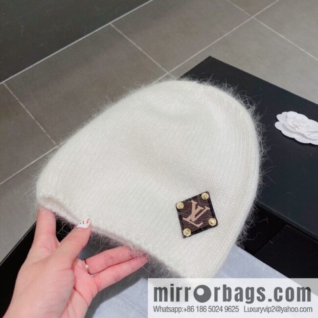 LV Louis Vuitton 2022 autumn and winter new wool knitted wool hat