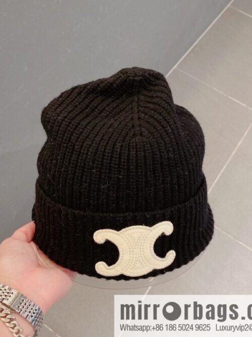 i1666195313_7120_0-800x800hwxtrq3mzze83710_20250701204806.jpg Celine 2022 autumn and winter new knitted wool hat