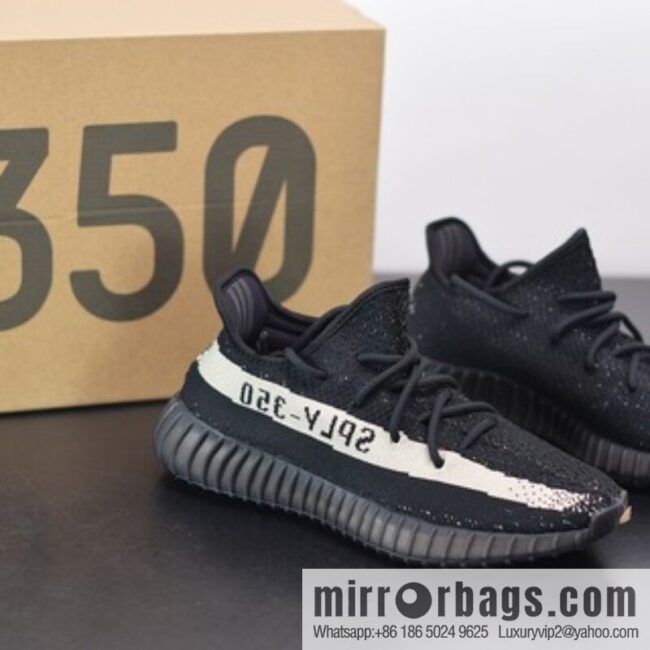 Yeezy Boost 350V2 black and white, classic black and white coconut sports shoes, item number: BY1604