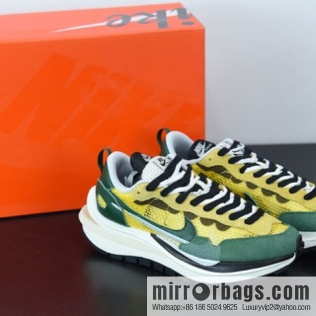 D03G4 pure original Sacai X NIKe regasus vaporrly SP waffle third generation 3.0 catwalk sports running shoes, item number: CV1363 700