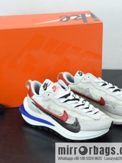 o_1fkors3tor84vfaumk1f6h1ilp1a-800x800hrlhdl55x0v82904_20250719081929.jpg Sacai x Nike VaporWaffle \"Grey/Black/Blue/Red\" Improved marathon deconstruction design avant-garde deformation triple bottom casual jogging shoes, item number: CV1363-100