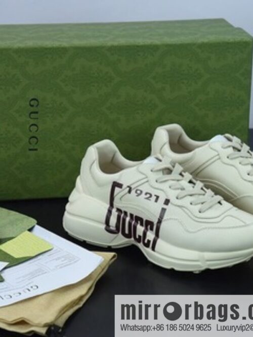 Gucci Rhyton Vintage Trainer Sneaker Gucci Daddy 5D leather (fabric) horned Vintage jogging shoes