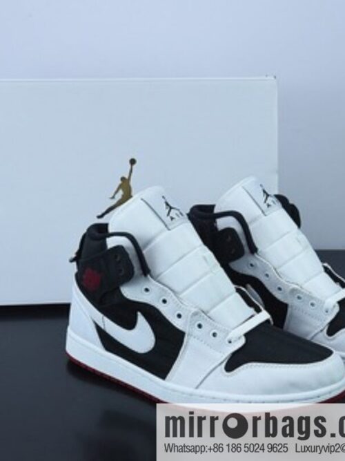 o_1g51718rq7311p3o1tovb8p1l823b-800x800zwspuv4axbc80603_20250719075550.jpg D01D4 Pure Original NK Air Jordan 1 Mid White Black Red AJ1 Qiao 1 Middle Help Culture Basketball Shoes, item number: DD9338-016
