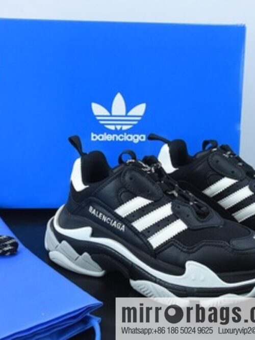 o_1g5e12aa1138g1pu51cetv7u13p4ca-800x800lsa0njh2rf277847_20250719072856.jpg Balenciaga Triple S x Ad Adi Crossover Luxury Collaboration Vintage Daddy Shoes 8102412607