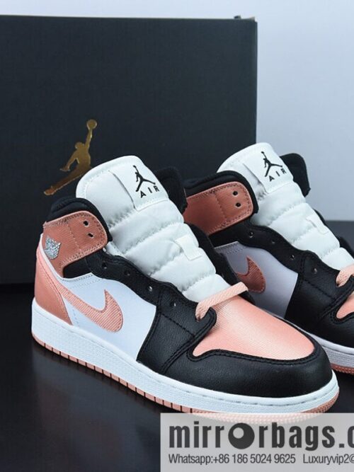 o_1g88600rikt610b21tvd82l1bfhid-800x800rprqr2djtab82981_20250719082016.jpg Air Jordan 1 Mid black and white powder aj1 middle help series item number: DM9077-108SIZE