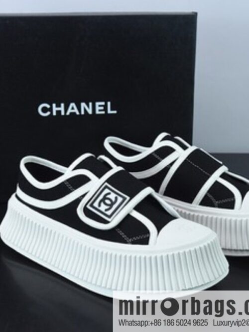 o_1ga5qp02h1ech1tktdnm1lho34qf4-800x800zgxc0hdte2z70219_20250719025338.jpg Chanel 2022 Autumn Latest Casual Shoes Series