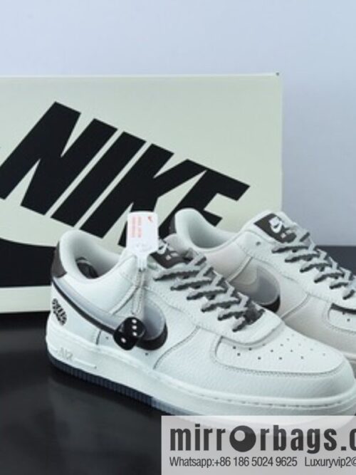 o_1gc17vmu56g71bftbph4i0bnmt-800x800r3utubnbg0465148_20250719015051.jpg Nike Air Force 1 \"Dice God\" Dice God, Air Force One low-top casual sneakers, item number: CW1574-801